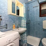 Broscica 16 Apartman Jezera