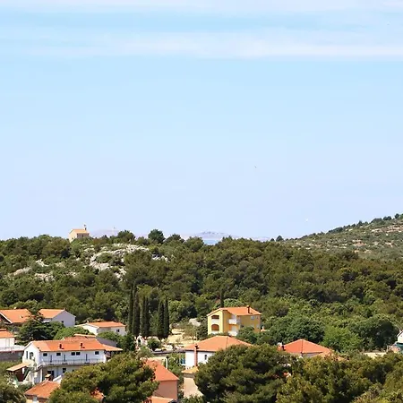 Apartman Broscica 16 *